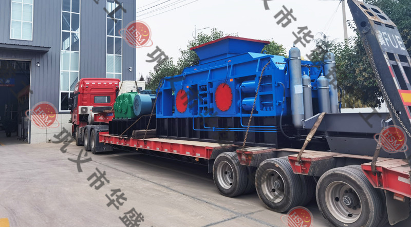 1810型全液壓對(duì)輥制砂機(jī)發(fā)往重慶